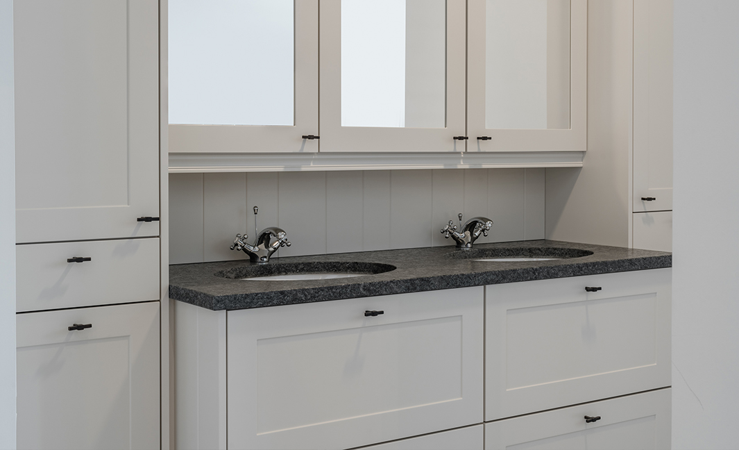 Badkamers - Steel grey - Graniet