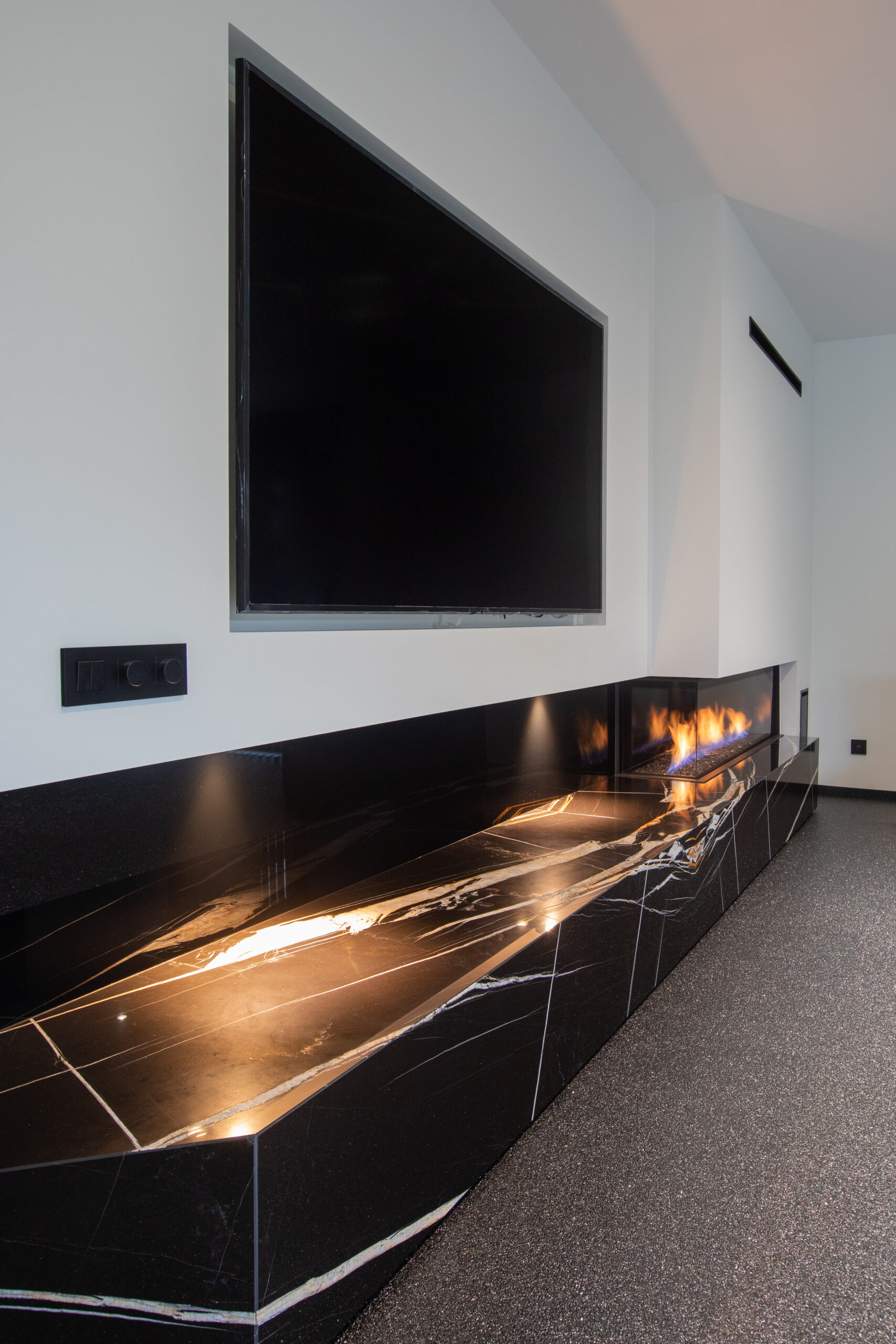 Varia - Sahara noir - Marmer